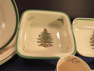 VTG LOT OF 17 SPODE CHRISTMAS TREE PORCELAIN DISHES PLATES BOWLS CUPS COASTERS